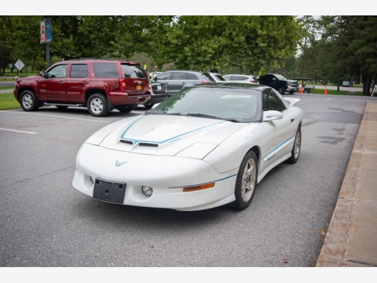 Thumbnail Photo undefined for 1997 Pontiac Firebird Coupe